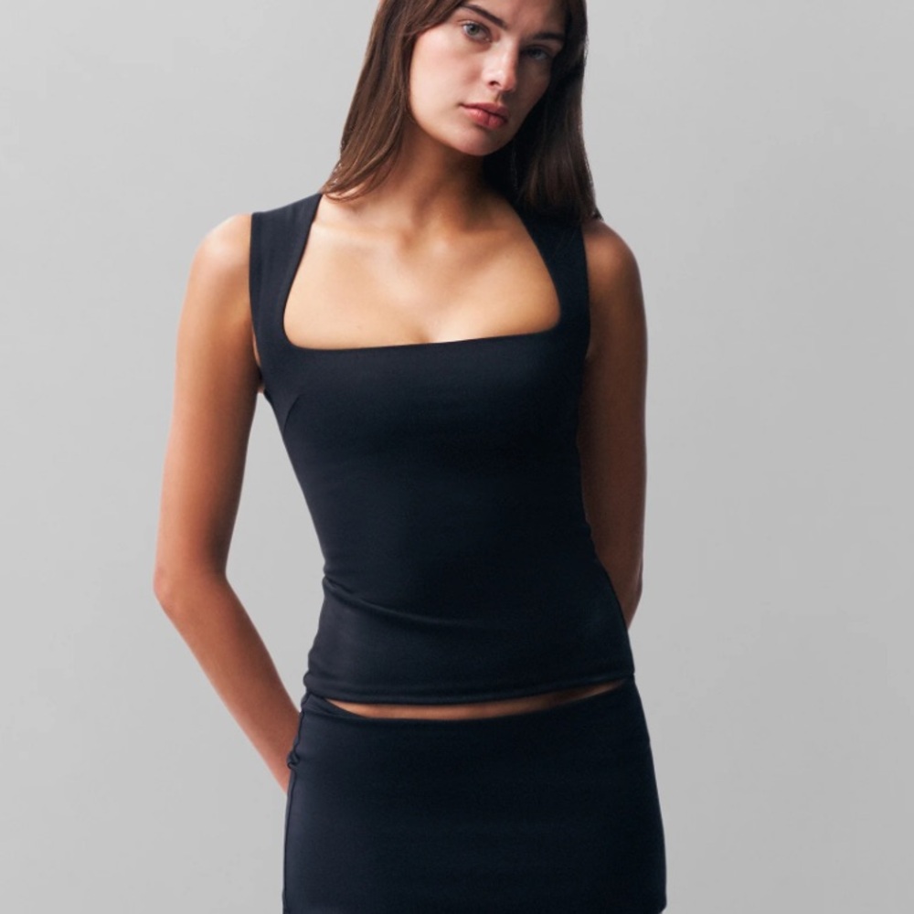 BNWT Guizio Celestial Black Square-Neck Tank Top